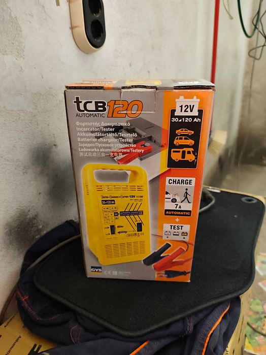 Зарядно устройство за акумулатори GYS TCB 120 12V/3.5/7A