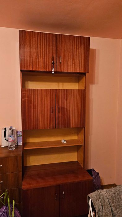 Гардероб/секции и скрин