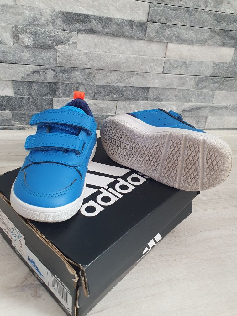 Adidasi Adidas albastrii