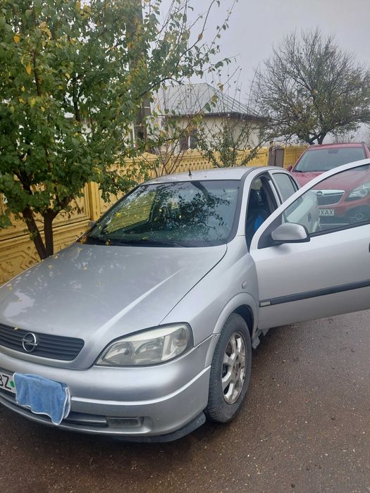 Opel Astra 1.4 benzina si gaz