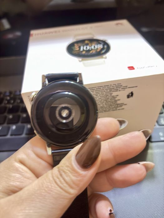 Часовник Huawei gt 3