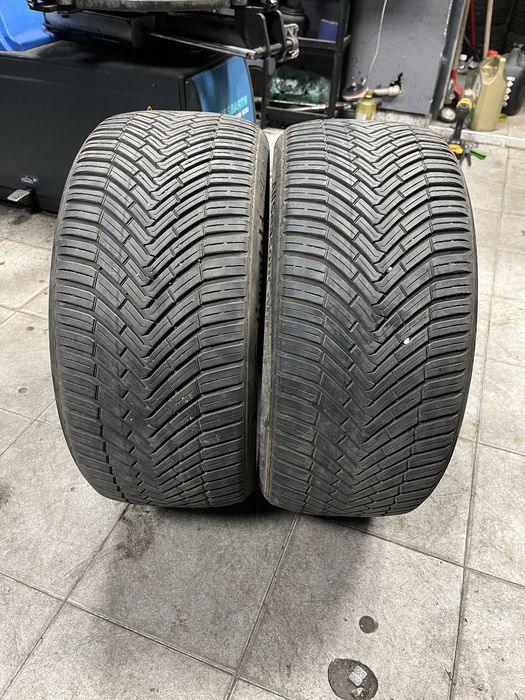 245/40/18 Continental AllSeasonContact