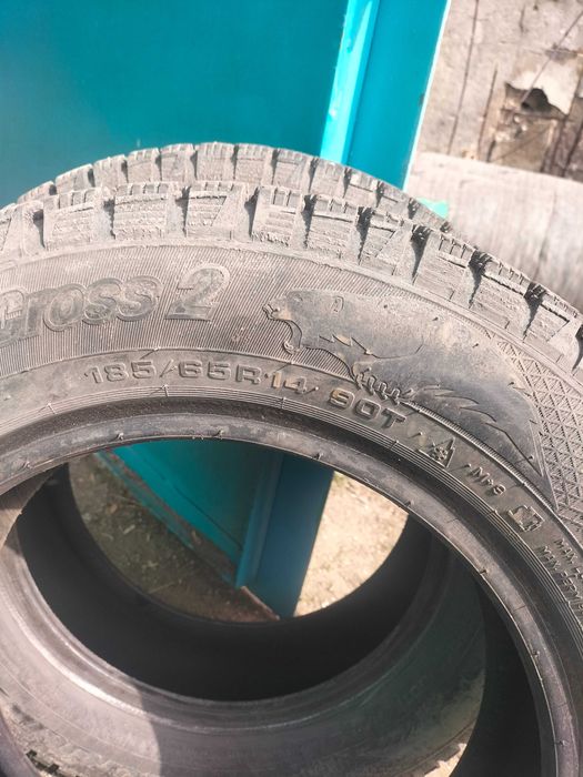 Продам 2 баллона на леговой автомобиль.