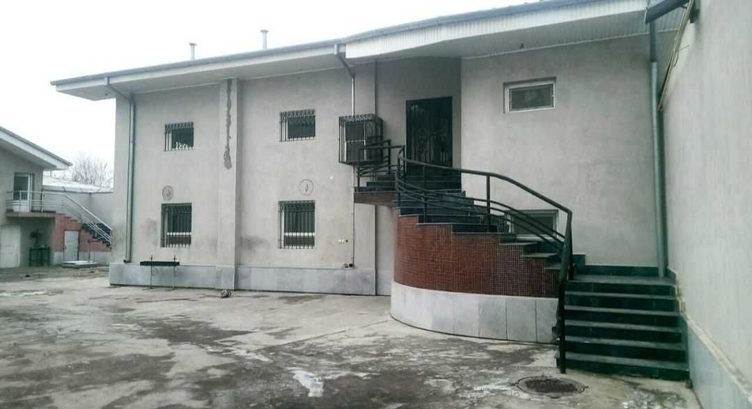 Юккоричирчикский р-он база 1800 м² 15-сот идеально под пищевое произв