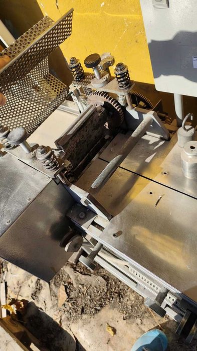 Хоризонтална пакетираща машина