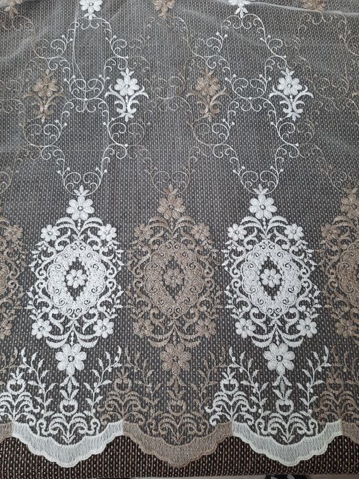 Perdea elegantă pentru sufragerie