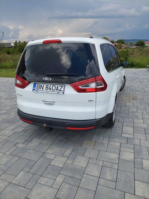 Ford Galaxy Titanium Edition