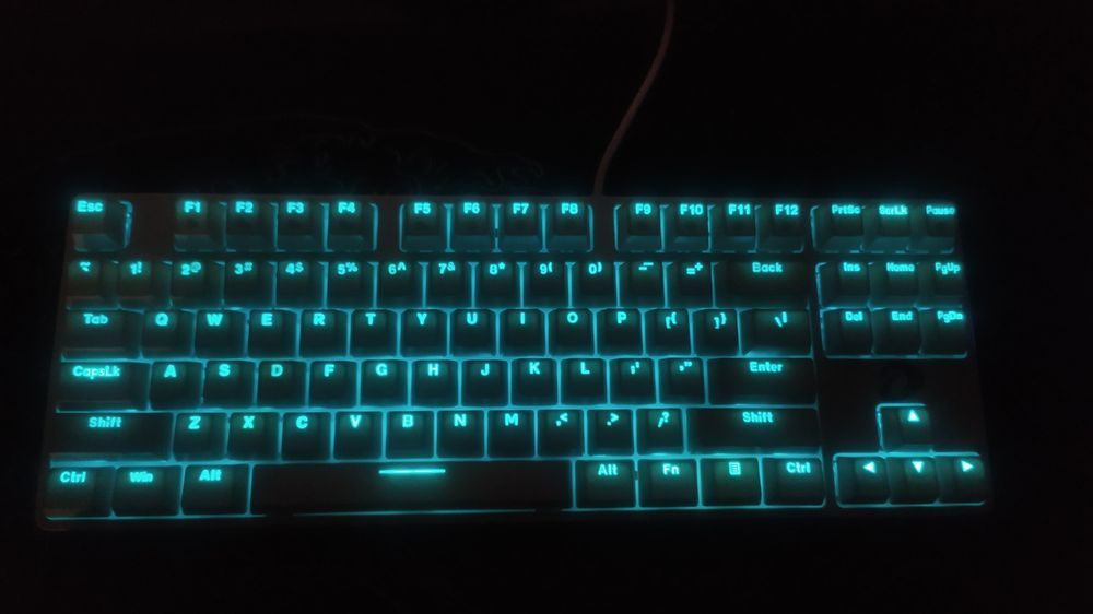Продам Клавиатуру  DAREU