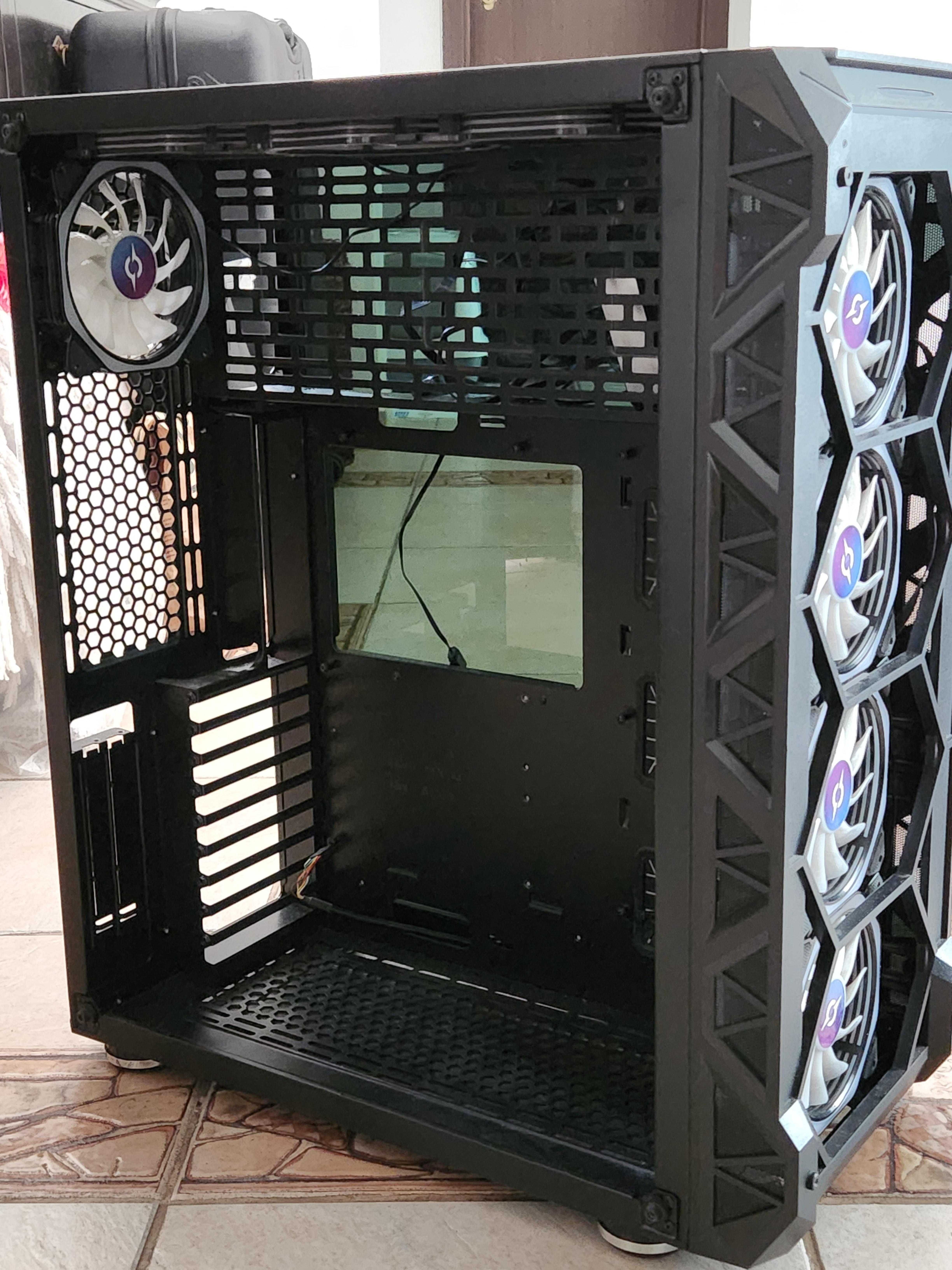 Carcasa Aqirys Deneb - 8 ventilatoare incluse