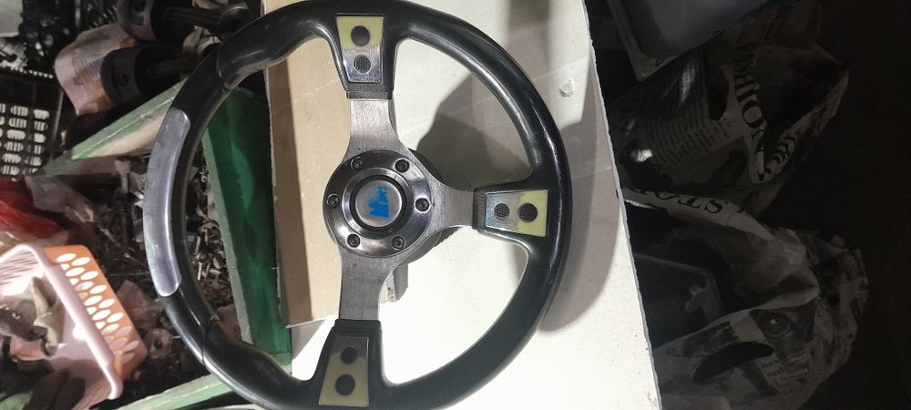 Продам б.у руль стоял на Ф.ПАССАТ