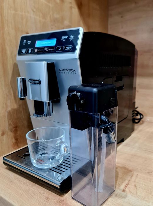 DeLonghi Autentica Cappuccino