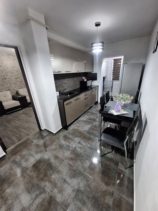 Închiriez apartament 2 camere! B-dul Dacia Bl M3