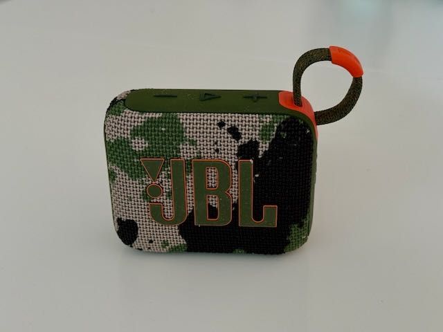 JBL GO 4 два броя - син и камуфлаж за стерео звук