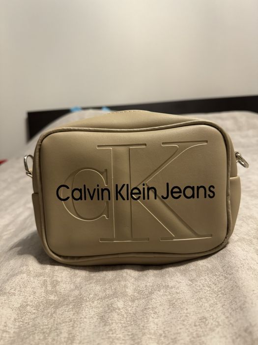 Чанта Calvin Klein