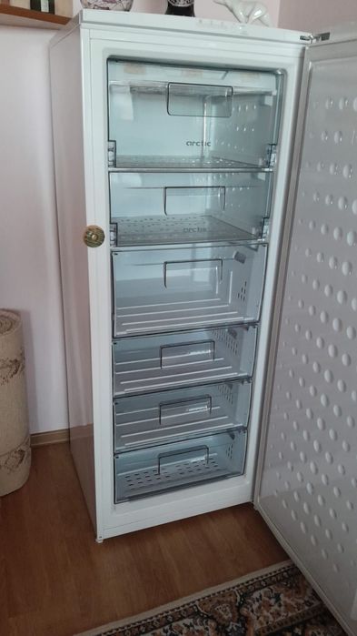 Vand congelator Arctic cu 6 sertare