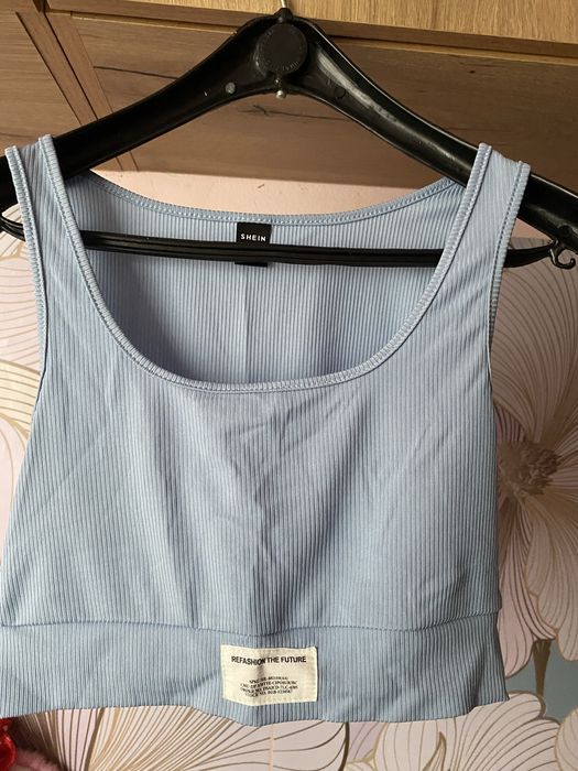 Set pantaloni si maieu