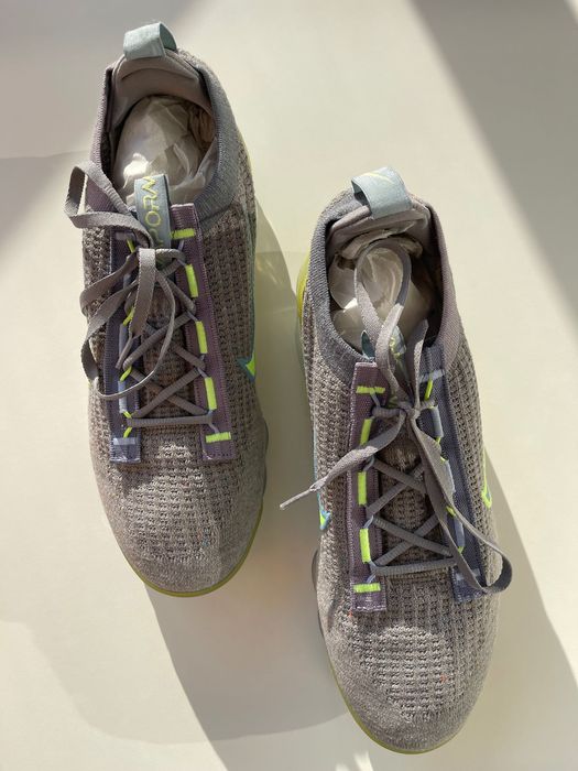 Обувки Nike VaporMax 2021 сиво и зелено 44 номер