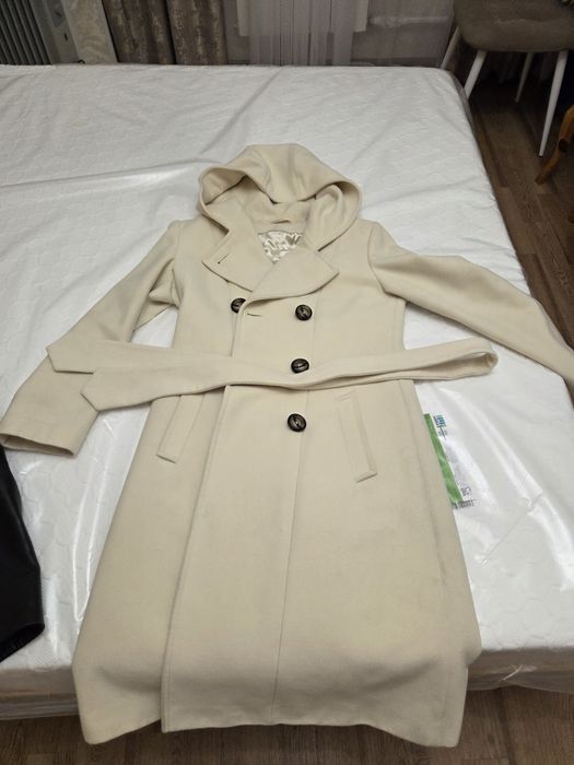 Продам пальто размерXL 20тыс тенге