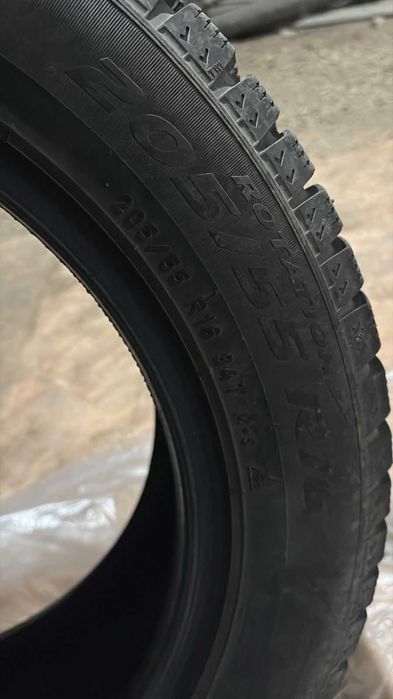 Pirelli ICE ZERO Шины зимние шипованные 205/55 R16 94T