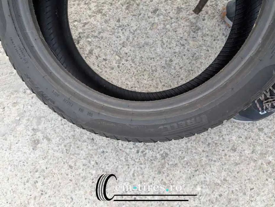 SET 2 Anvelope Iarna 225/45 R18 PIRELLI Sottozero 3 MOE 95H - Runflat
