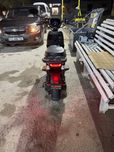 Skuter elektron satiladi tezlik 50 60 km bir zaryad yurid