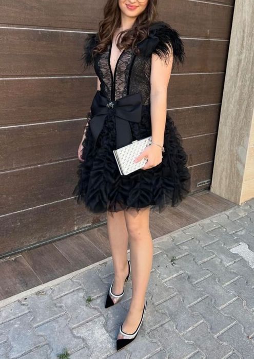 Официална черна рокля