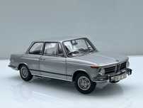 Macheta Auto 1/18 Kyosho BMW 2002 Tii