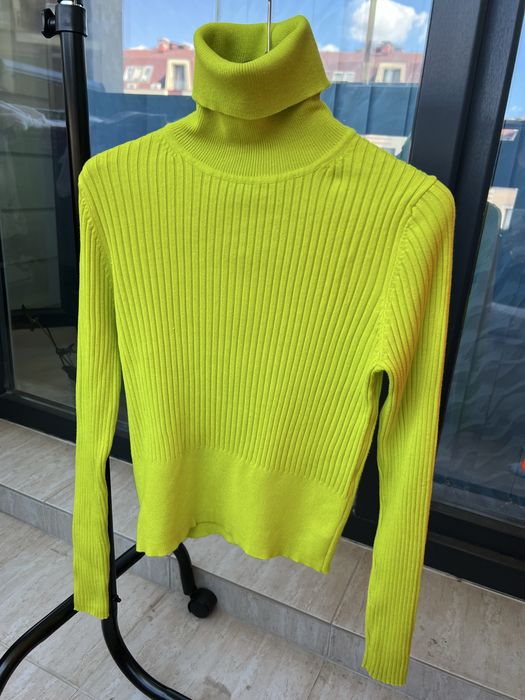 Рипсено поло ZARA