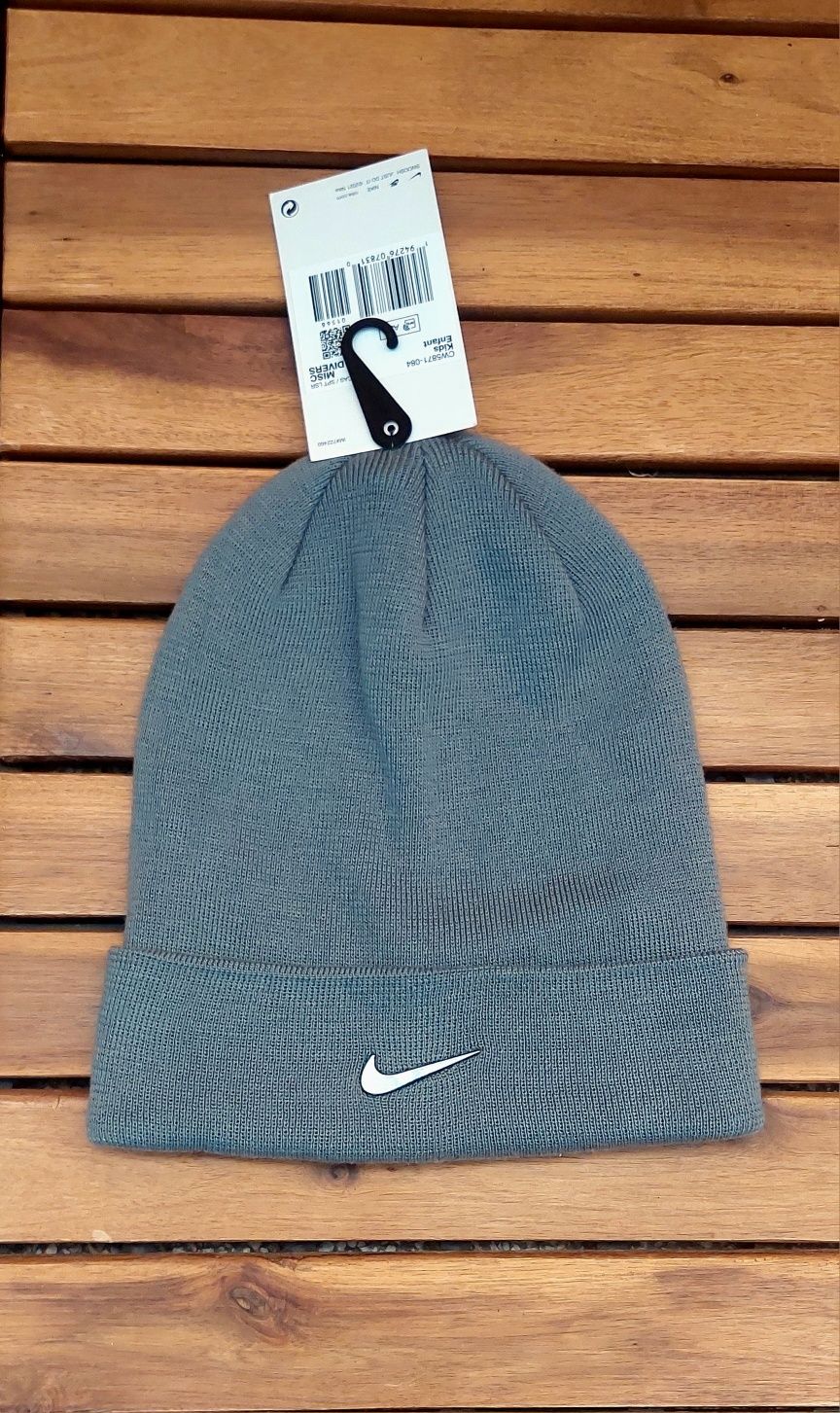Зимна шапка Nike Beanie Cuffed