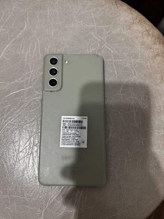 Samsung S21 FE состояние отличное