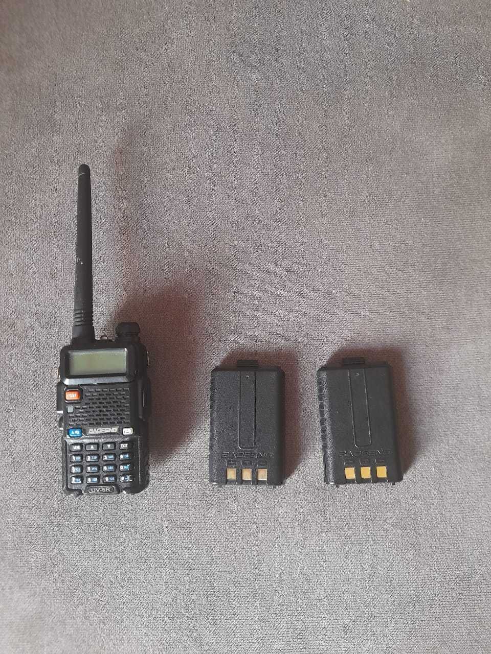 Продам Рацию Baofeng UV-5R с дополнительными аккумуляторами