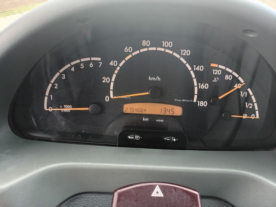 Vând Mercedes 416 275xxxkm cub 480 L si  și Mercedes 413 automat cub