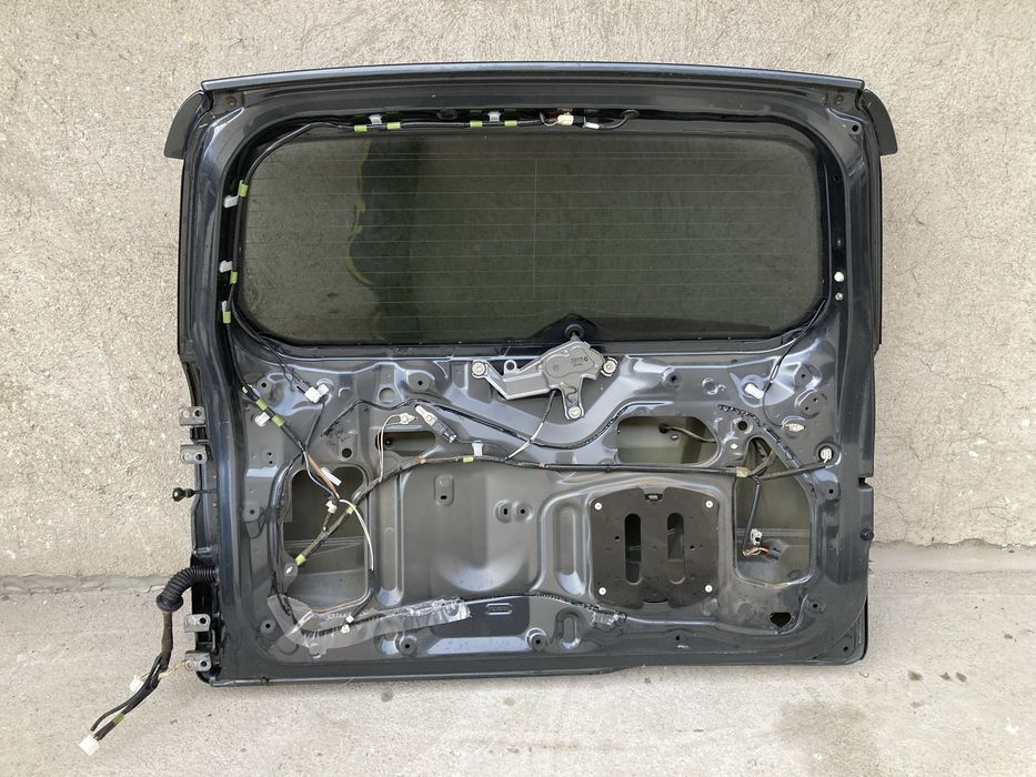 Задна врата/Капак за тойота рав4/Toyota rav4 06-11г