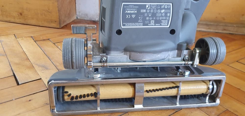 Aspirator  profesional cu sac Kirby Sentria