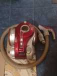 Vand aspirator LG 1800w cu pahar