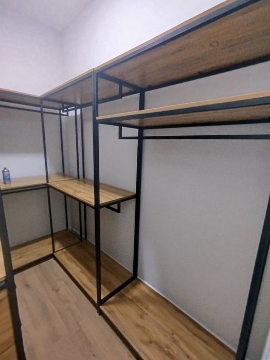 Gardirobniy. Stili loft