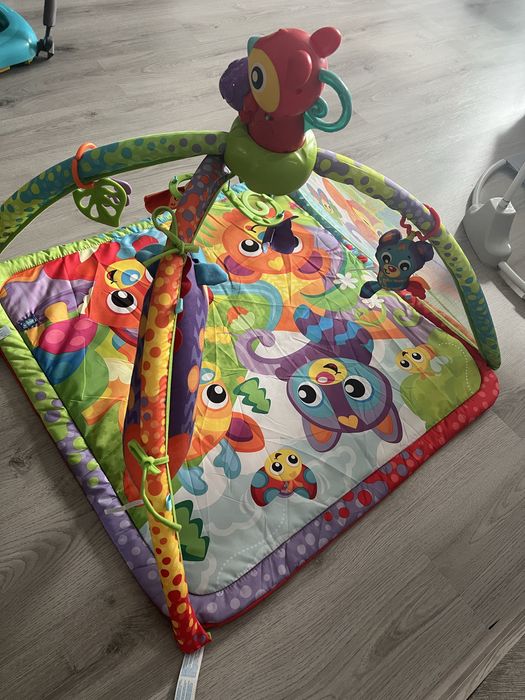 Бебешка активна гимнастика с музикален проектор