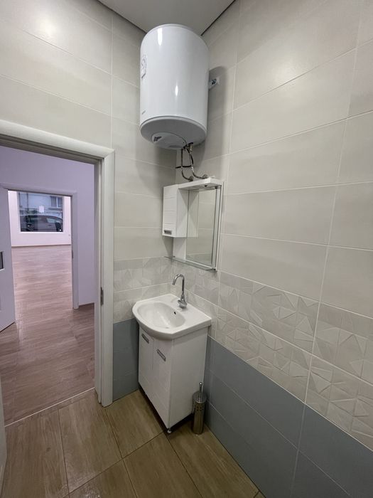 Дава се под наем Магазин в Варна, Галата - 125 кв.м за 969 € - Снимка #2