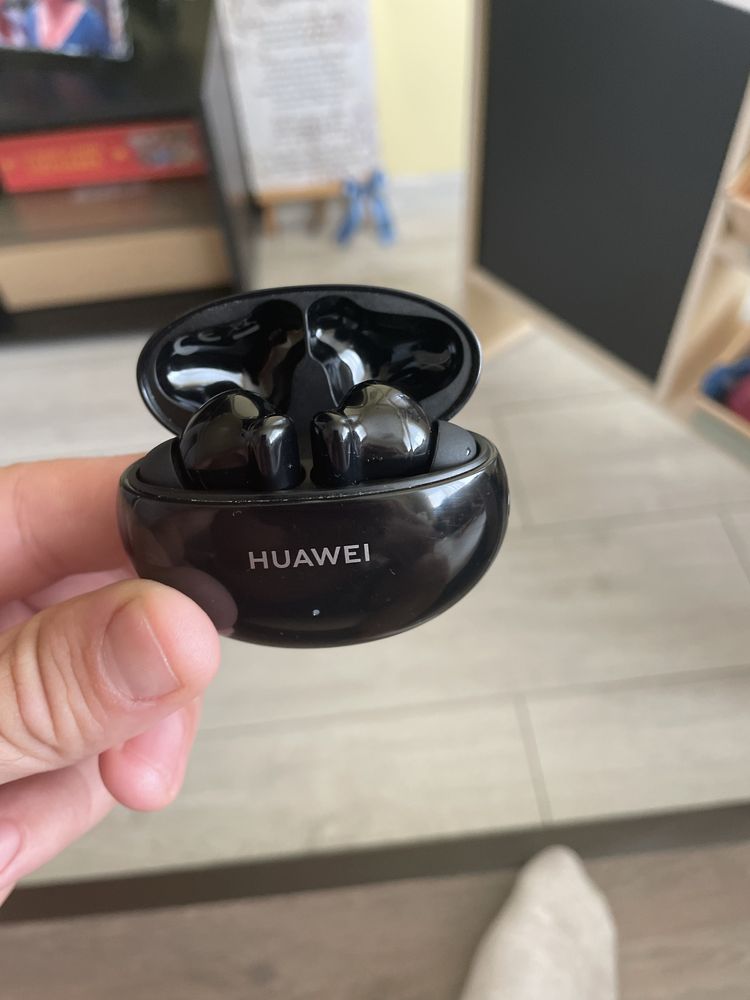 Безжични слушалки Huawei