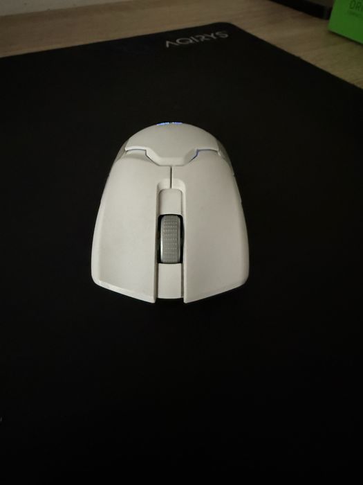 Mouse Razer viper ultimate mercury edition + dock de incarcare