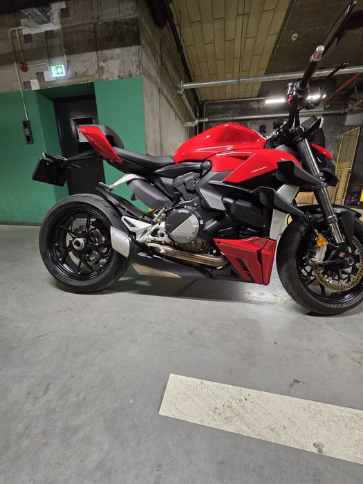 Ducati streetfigter v2 2023 Variante auto