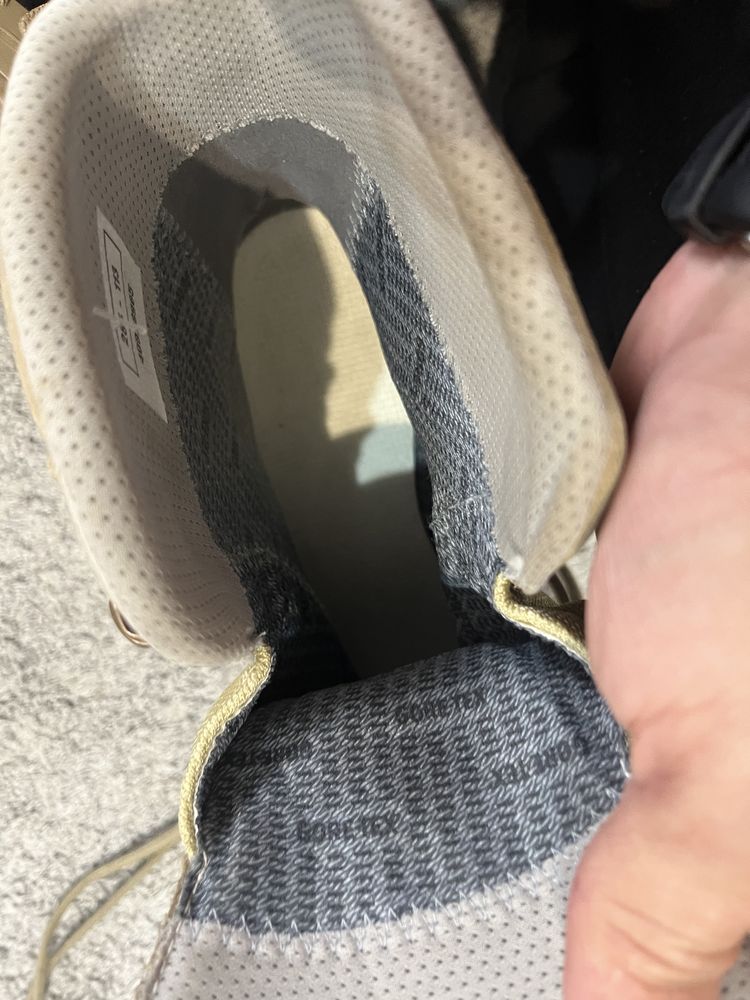 Bicanci miltari desert goretex , noi