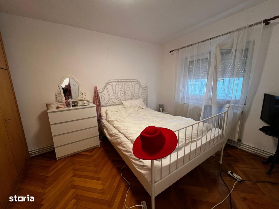 Apartament cu 2 camere, parter, cartier MV1