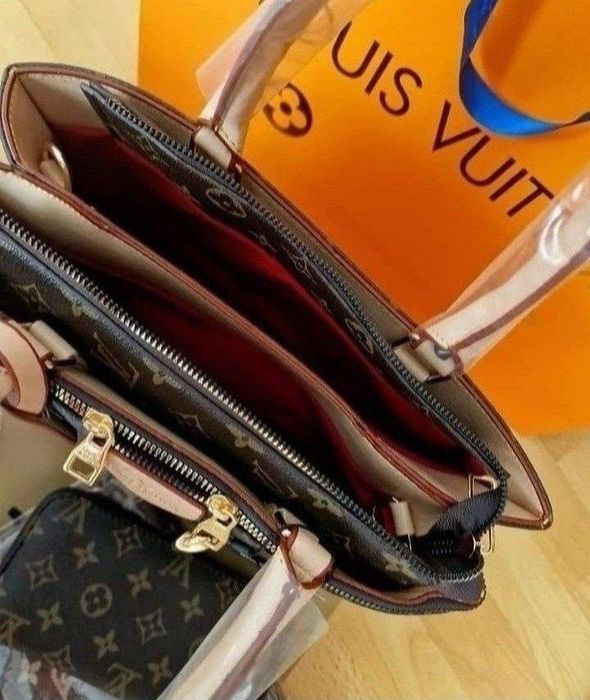 Set 3 articole LV,model office,saculet, etichetă