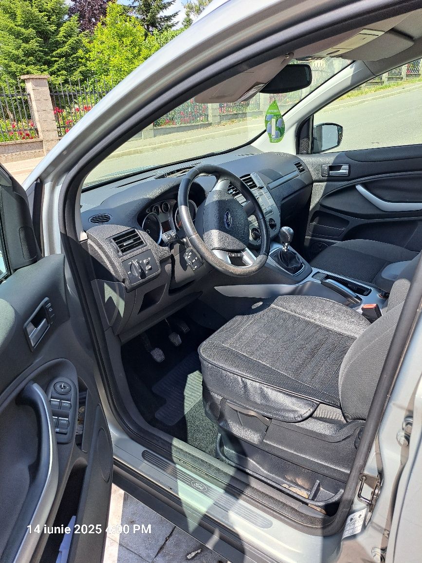 Vând Ford Kuga 4x4 an fabricație 2009