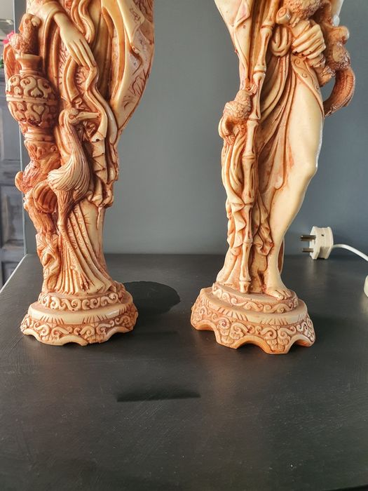 Лот от 2 статуетки в Отлично състояние !