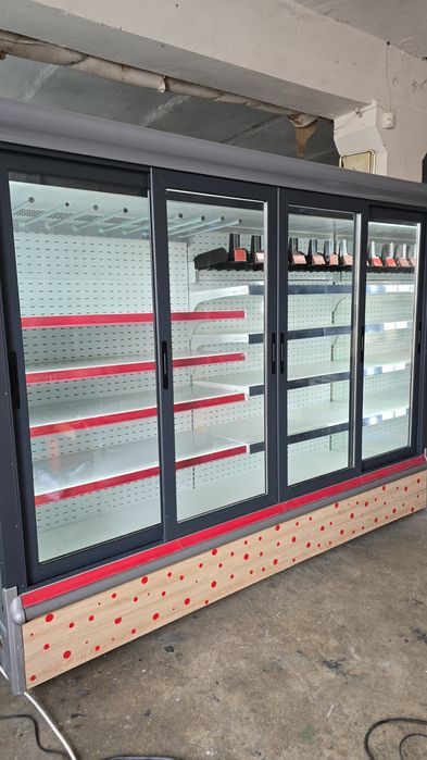 Vitrina  lactate / bauturi