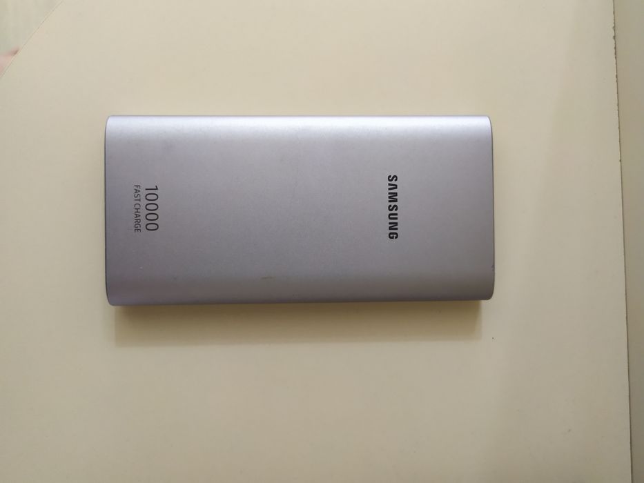 Продам паурбанк в хорошем состоянии