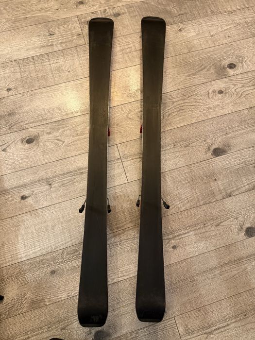 Ski -uri Atomic 120 cm cu legaturi reglabile manual