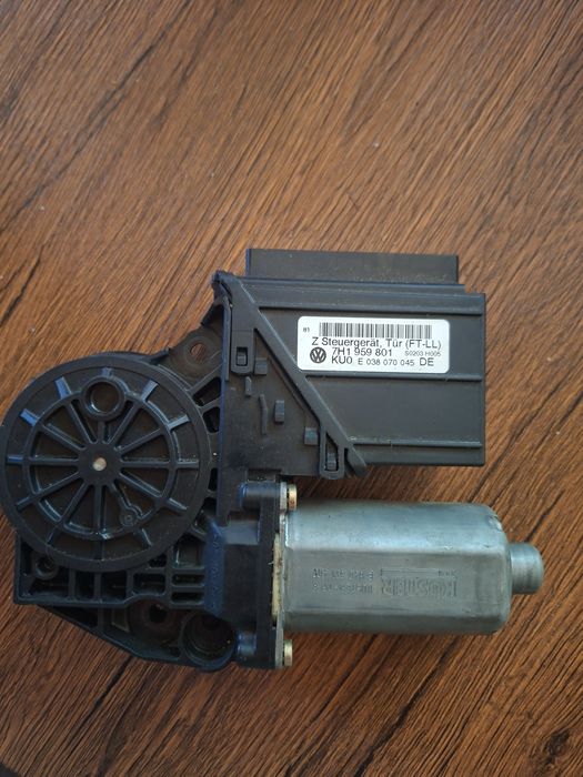 Broasca încuietoare usa culisanta volkswagen vw transporter t5